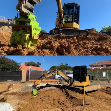 Compactor-wheel-on-digger