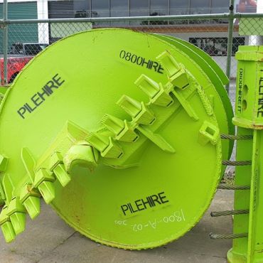 1800-auger-Pilehire-Green-with-BF280-teeth